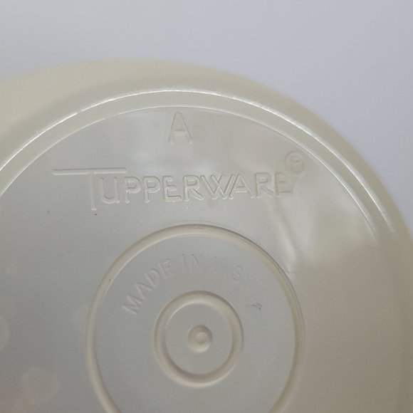 Vintage Tupperware Small Bowls Set of 5 Containers 3 Lids 1286 and 148 - Picture 6 of 12